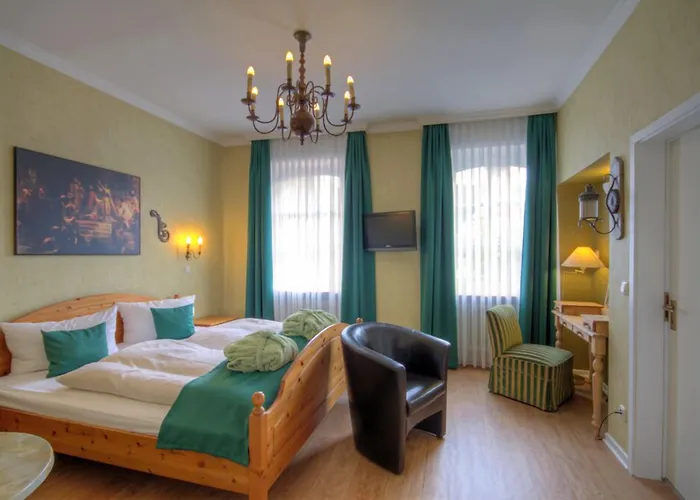 호텔 Zum Goldenen Stern 3*