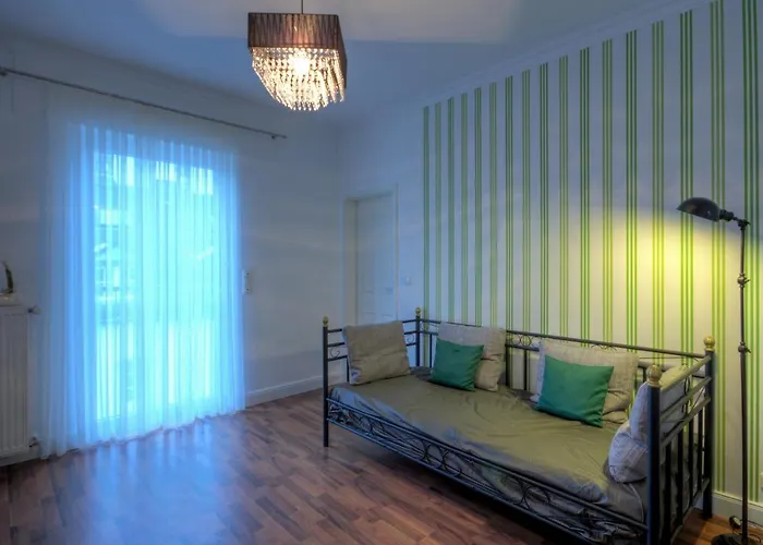 Zum Goldenen Stern 3* 프룸